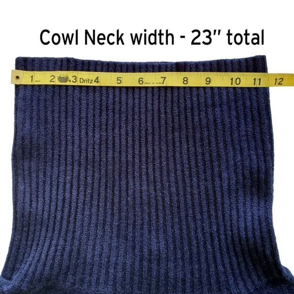 Aritzia Babaton Group Cozy Chenille Oversized Turtleneck Navy Blue Size M - Picture 15 of 16